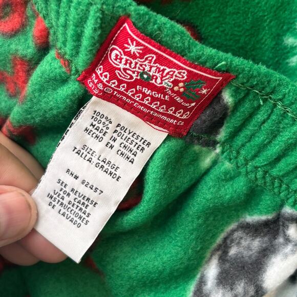 Green Pajamas with Fun Print. A christmas story. - Picture 4 of 4